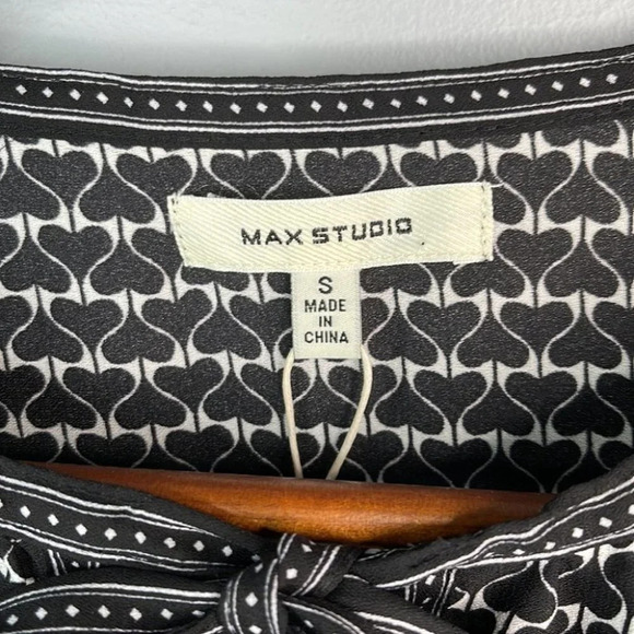MAX STUDIO NWT Ruffled Tie Neck Balloon Sleeve Blouse Black White Pattern Size S - Picture 7 of 11